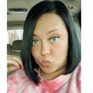 Meet your Posher, Toni